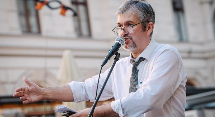 Hadházy Ákos jelezte, ő szívesen elindulna a Tisza Párt által bejelentett előválasztáson
