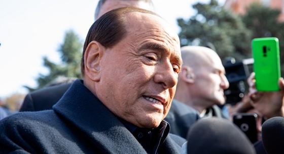 Silvio Berlusconit kiengedték a kórházból
