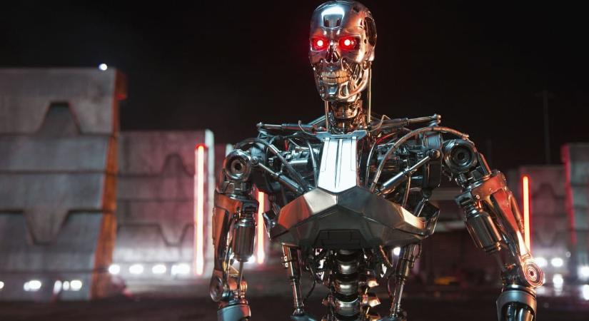 Kína szerint mészárlás lehet abból, ha fegyvert kapnak a humanoid robotok