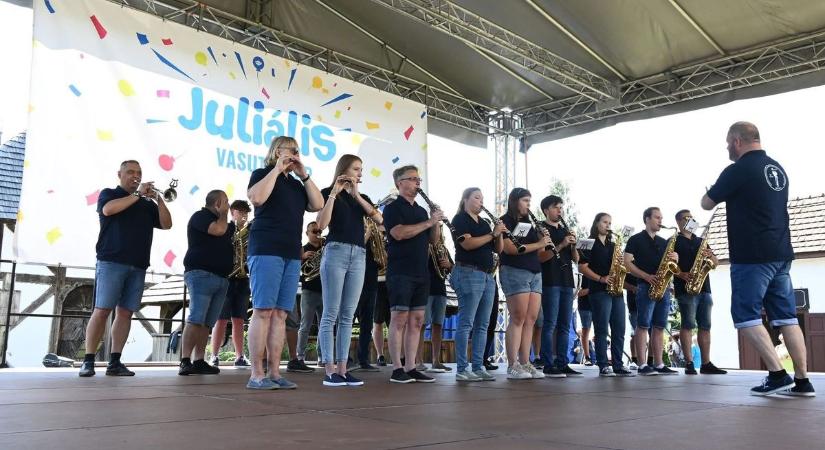 Színes programok, Juliális a Sóstói Múzeumfaluban