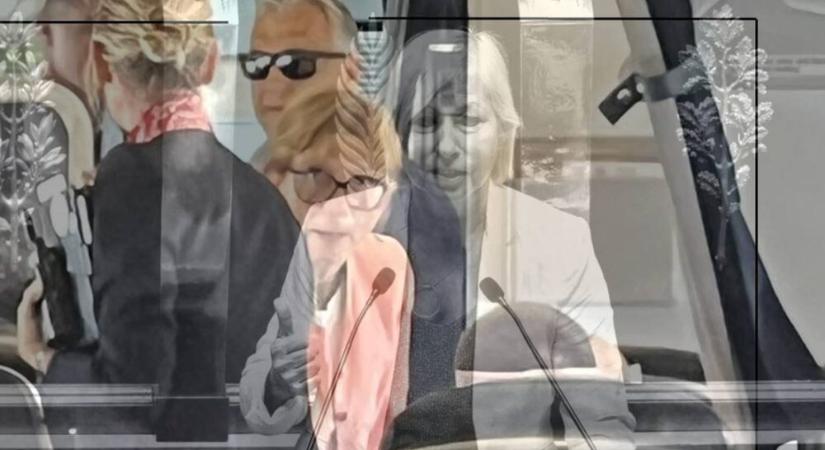 Csöbör Katalin teljes mellszéllel az Orbán-fényezés (narancs)sárgaköves útján