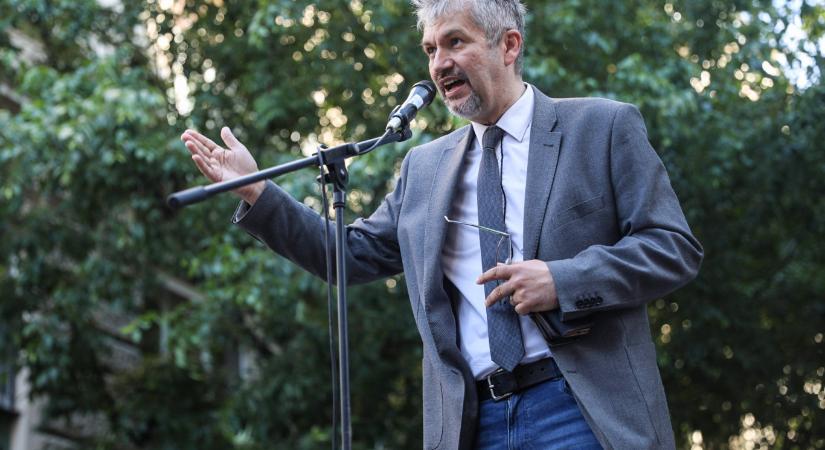 Hadházy Ákos nem vette magára Magyar Péter „óellenzékieket” elutasító posztját