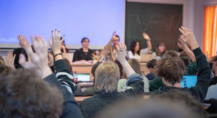 Ösztöndíjcsökkentés: „Ne vágjátok le a szárnyainkat!”