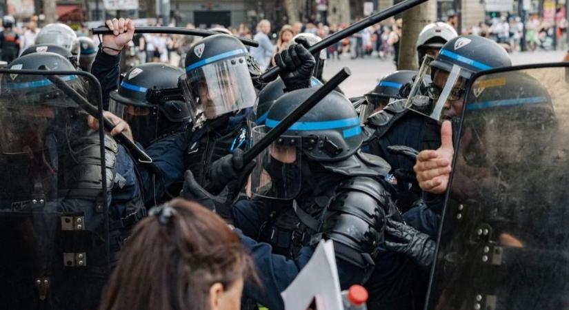Párizsban megint balhé volt: ezúttal a nemzeti ünnep előtt voltak zavargások