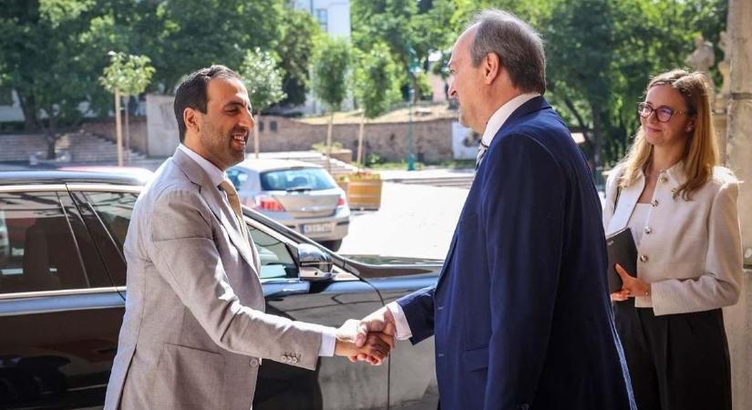 Különleges élményben volt része Szekszárdon az arab nagykövetnek (fotókkal, videóval)