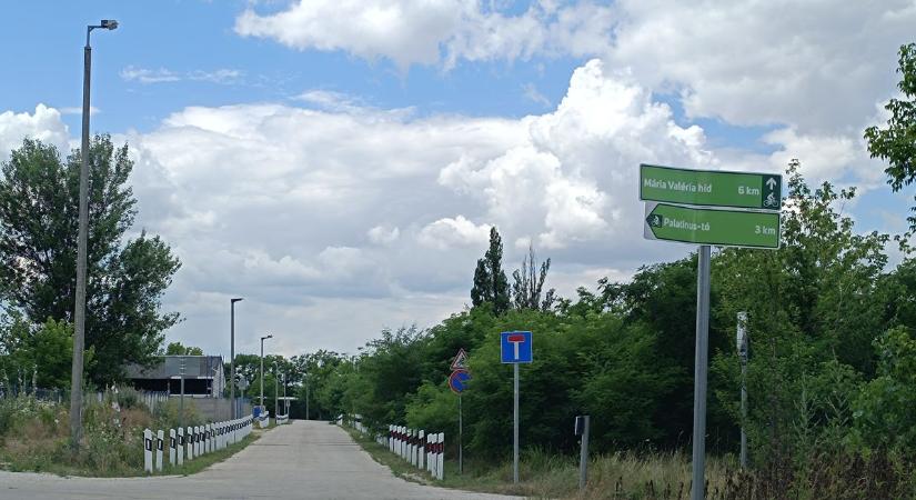 Autósok, figyelem: ide kerül új tábla és fekvőrendőr Esztergomban - videón a helyszínek
