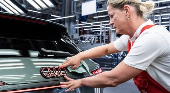 Elstartolt az új Audi Q3 győri gyártása