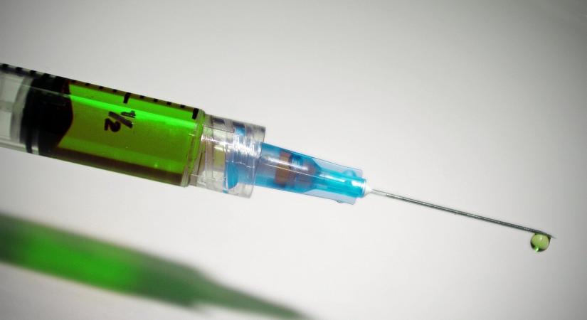 Kiderült, hogy meddig lehetünk védettek, ha a kínai vakcinát választjuk
