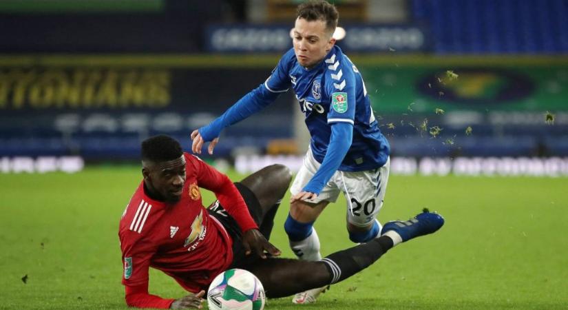 Orvosi hanyagság miatt beperelte egykori játékosa a Manchester Unitedet