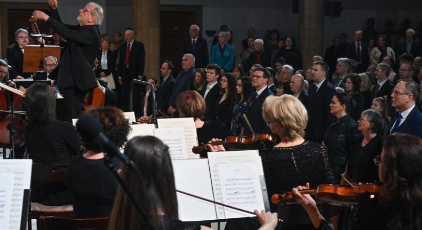 A klasszikus hagyomány és a kortárs kreativitás ünnepe