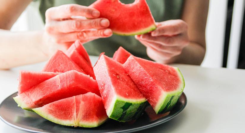 Meglepő: eddig áll el a görögdinnye a hűtőben
