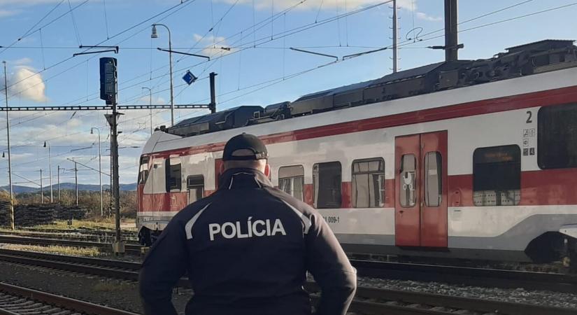 Háromezer rendőr kért vasúti igazolványt