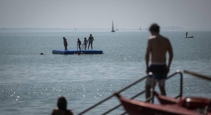 Megvan, melyik a Balaton legjobb strandja: az északi part kedvence újból az élen végzett