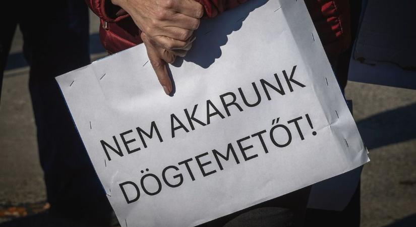 Lázár János elárulta, mekkora kárpótlást ajánlott Bábolnának az elföldelt állatok miatt
