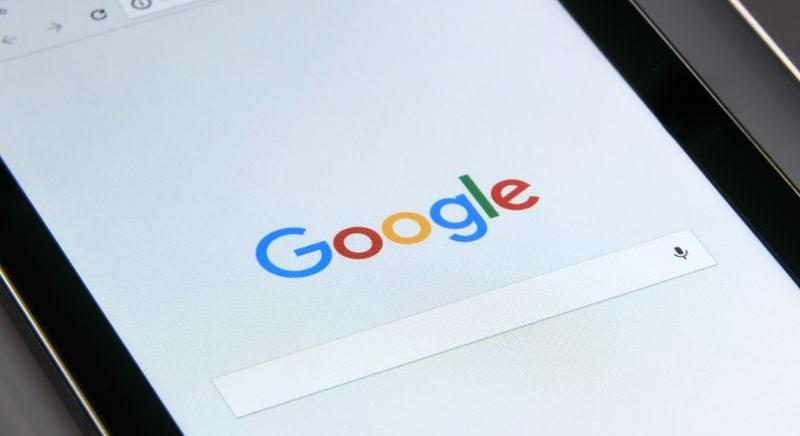A Google mesterséges intelligenciája miatt csökken a híroldalak forgalma, az EU-hoz fordultak a kiadók