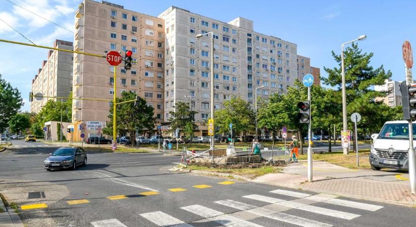 Ötven éves ivóvízvezeték újul meg a Lajta úton Győrben