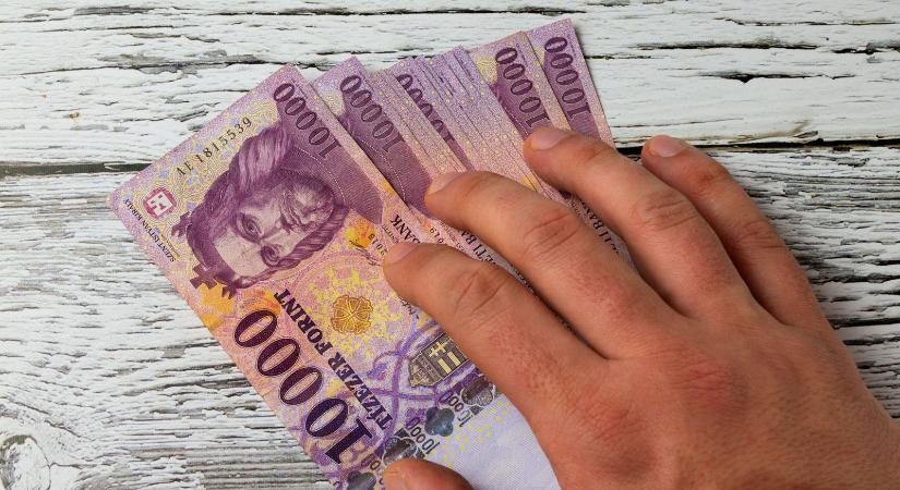 Kiderült valami életbevágó az 50 milliós hitelről, amit neked is tudnod kell
