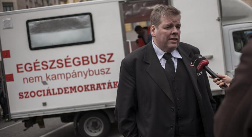 Meghalt a legszórakoztatóbb magyar link, aki még a politikai-gazdasági kavarást is viccesen tudta előadni
