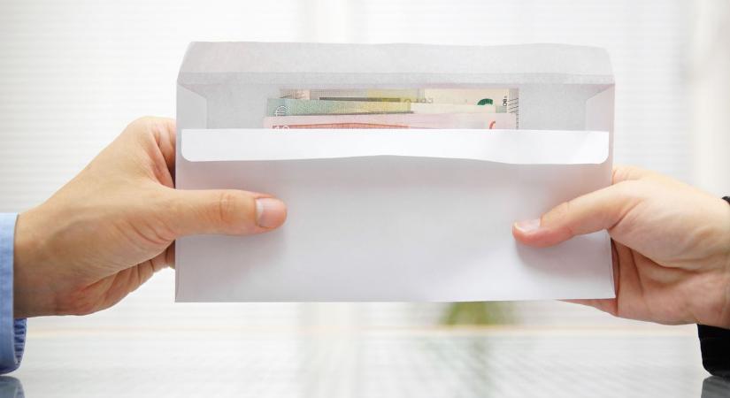 Nem jelentették be az alkalmazottjukat – újabb vasiakra bukkantunk a NAV feketelistáján