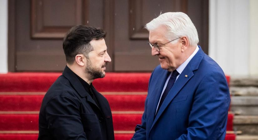 Frank-Walter Steinmeier mindenáron visszavezetné a sorkatonaságot Németországban