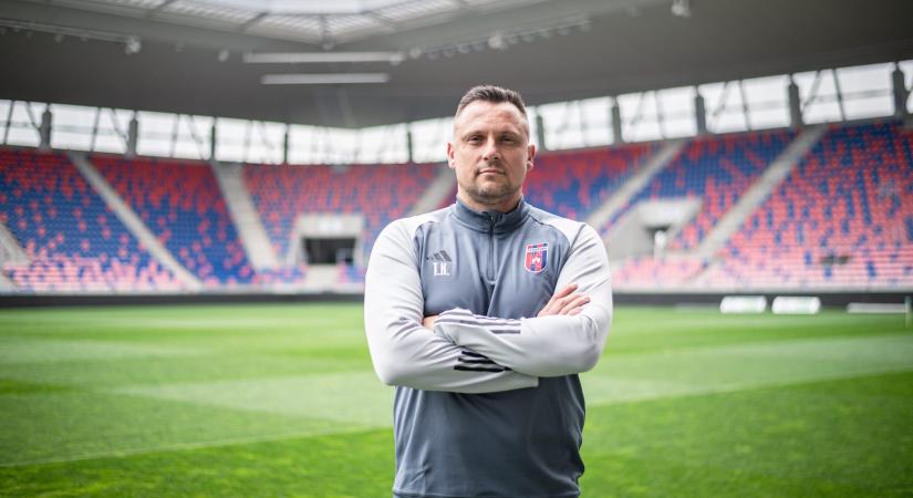 Tímár szerint ő is bennmaradt volna a Szparival és folytatta volna a Vidivel: "Jobb edzővé váltam"