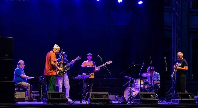 Egy hét örömzene kiváló jazzművészekkel és tanulni vágyó zenészekkel Sepsiszentgyörgyön