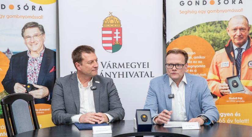 Ingyen érkezik a Gondosóra a 80 év felettieknek Fejérben is (galéria)