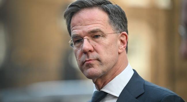 Az Egyesült Államok és a NATO fegyverekkel árasztja el Ukrajnat – Rutte