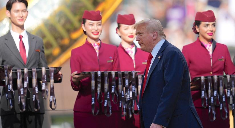 Érmet is kapott és a klubvébé eredeti trófeáját is megtarthatta Trump