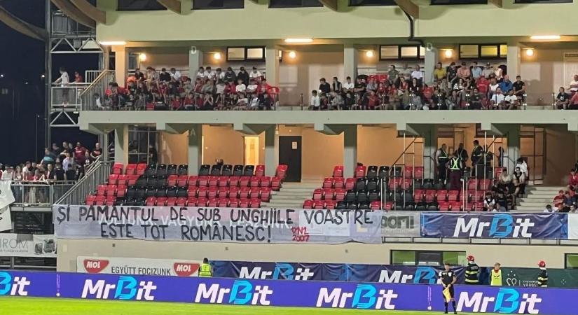 „Még a föld, ami a körmötök alatt van, az is román” – a bukaresti szurkolók ámokfutást rendeztek Csíkszeredában