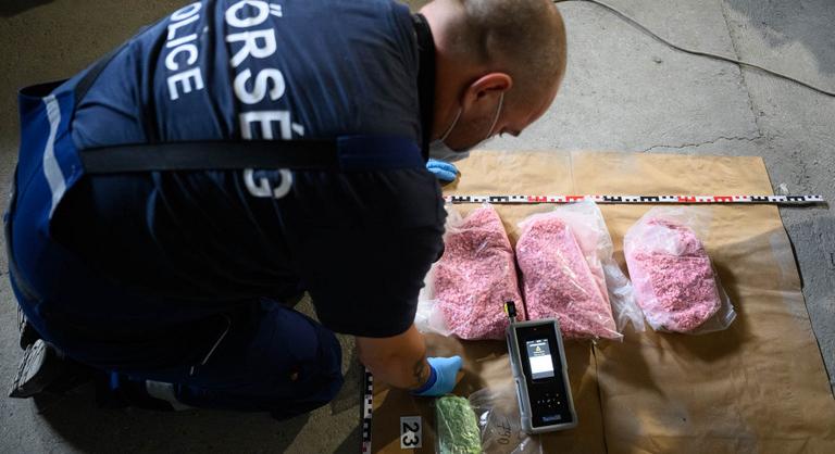 Lecsaptak a magyar drogmaffiára – 125 rendőr, 13 helyszín, 10 gyanúsított