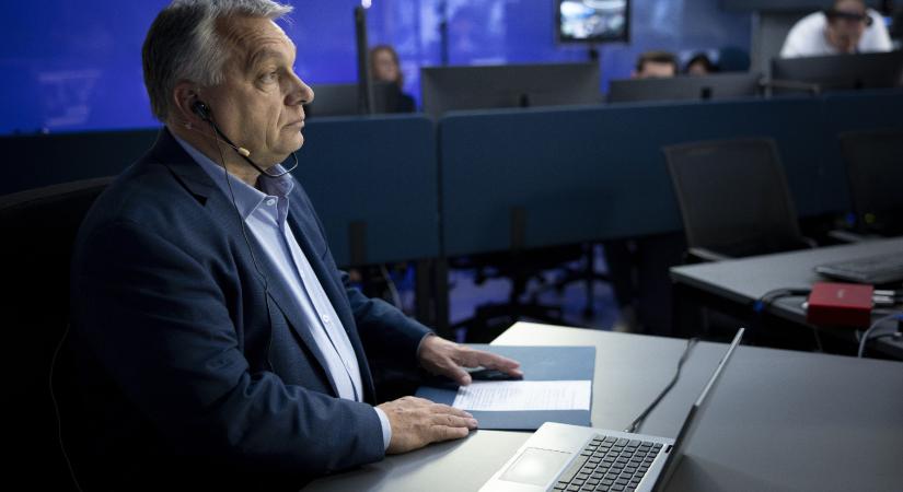 A minket gondosan tájékoztató óra