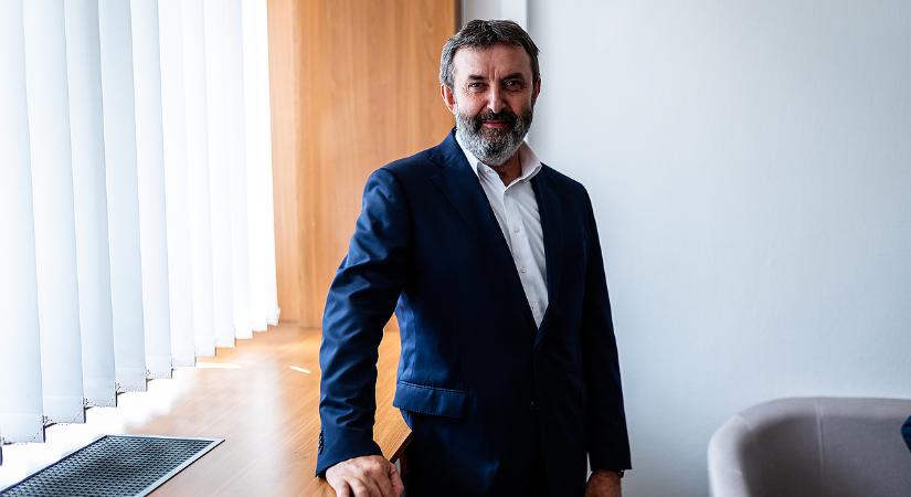 Ősztől már oktathatják a mesterséges intelligenciát a magyar általános iskolákban