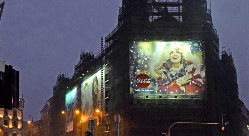 Belefulladhat Budapest a reklámokba a kormány miatt