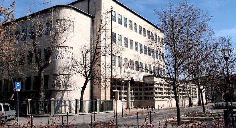 Augusztus 1-től az NKE fenntartásában működik tovább az Óbudai Árpád Gimnázium