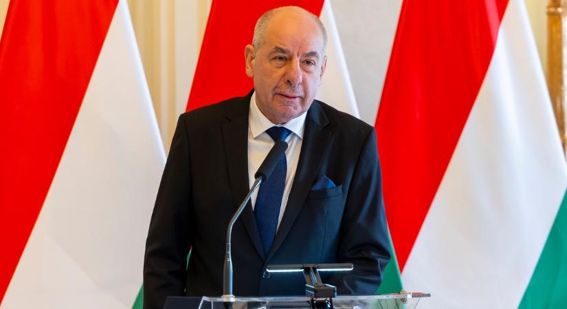 Sulyok Tamás lecsapott: egy tucat ember búcsút mondhat a magyar állampolgárságának