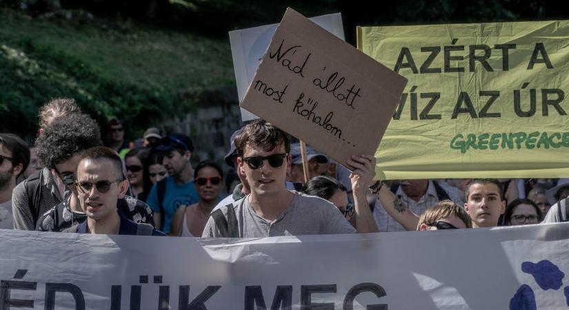 13 milliárd forint elszórása után a homlokukra csaptak a Fertő tavi beruházás tótumfaktumai