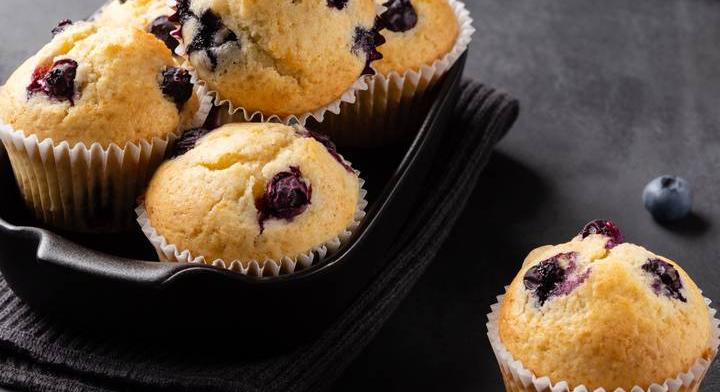 Áfonyás, fehér csokis muffin: szerelem első harapásra