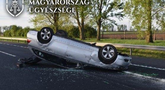 Bedrogozva okozott balesetet az M35-ösön