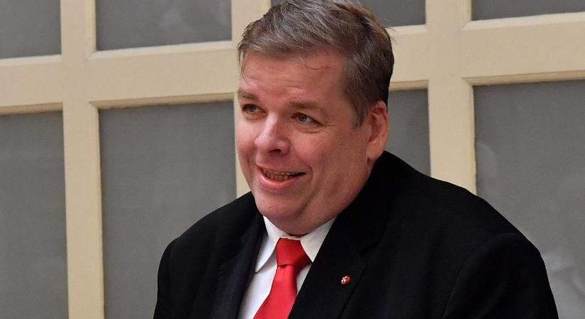 Rónai Egon példátlan dolgot írt Schmuck Andorról, szívszorító szavak