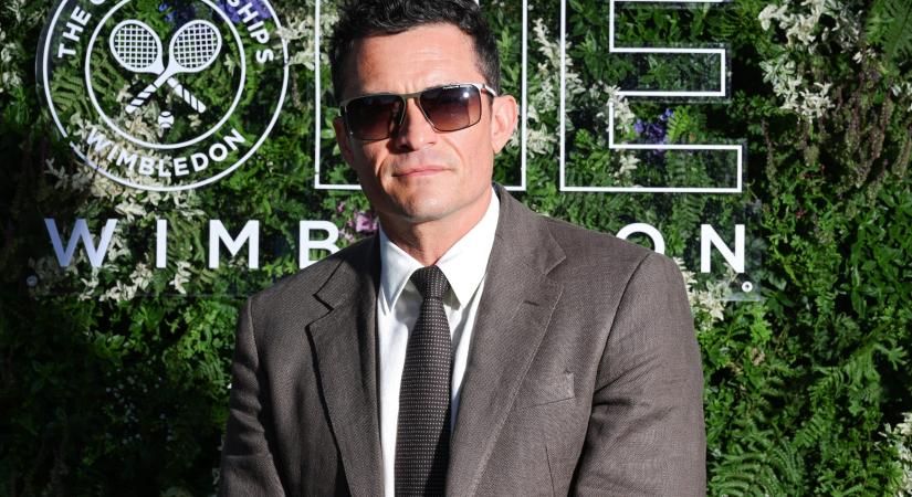 Nem gyors ez egy kicsit? Orlando Bloom máris szingliként élvezi az életet, és úgy bulizik, mintha nem lenne holnap