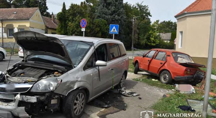 Súlyos autóbaleset, a férje miatt szenvedett maradandó sérülést a feleség