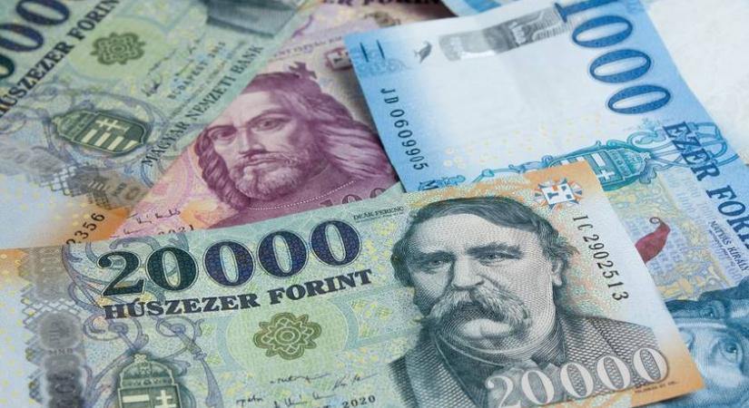 Akár 50 ezer forint pluszpénz is járhat sok magyar nyugdíjasnak: évente egyszer igényelhető, ha ez igaz rájuk