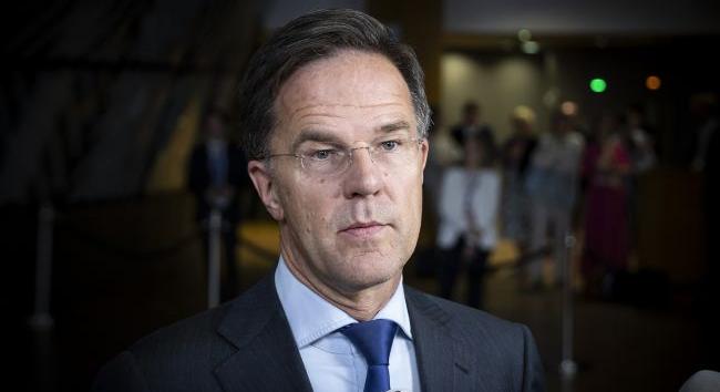 Rutte szerint Trump több milliárd dollár értékben ígért fegyvereket Ukrajnának