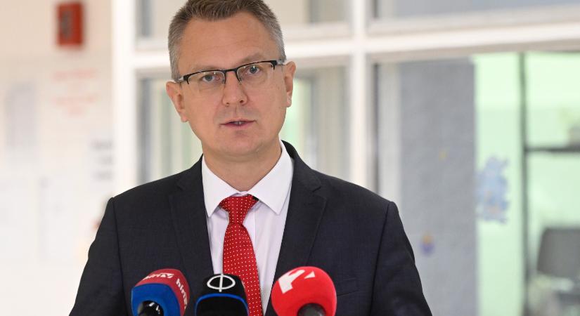 Rétvári Bence: 151 millió forintból végeztek energiahatékonysági fejlesztéseket Erdőkertesen