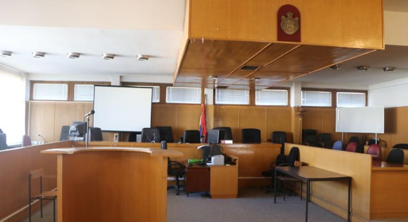 Megszűnt a büntetőeljárás a haladó verőlegények ellen