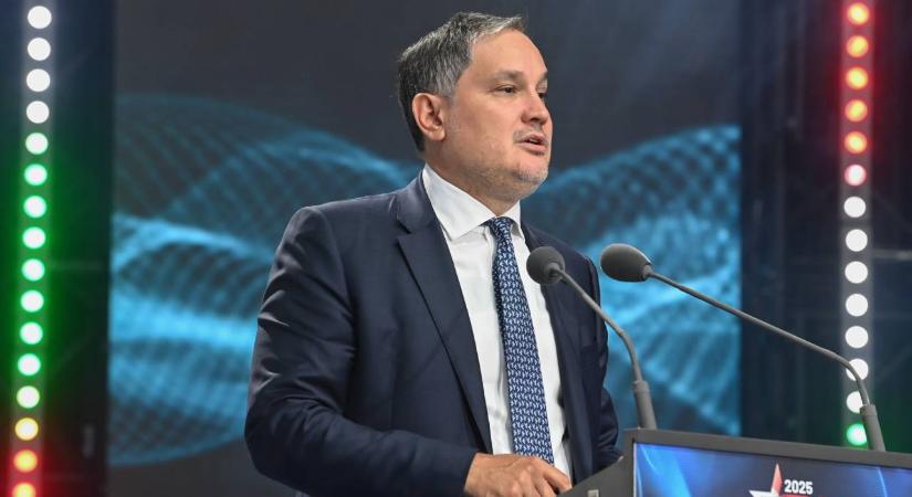 Szívműtéten esett át Nagy Márton gazdasági miniszter, állami kórházban operálták