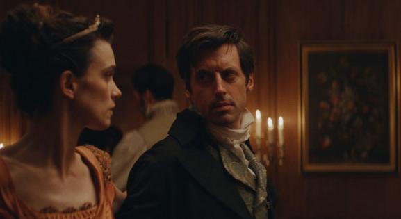 A 21. századi Jane Austen szerelmi háromszögbe keveredik