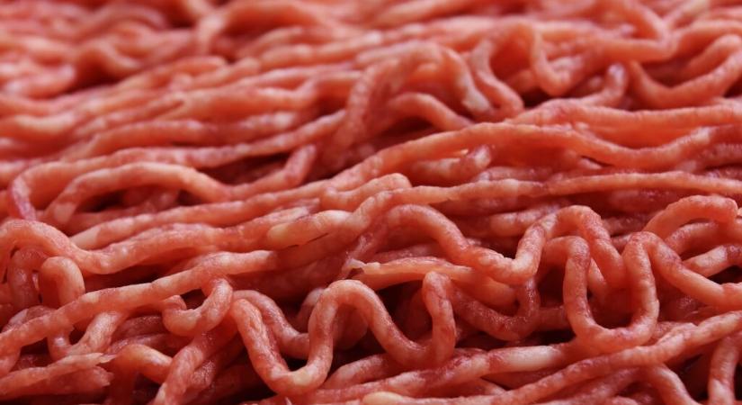 Fél éve lejárt szavatosságú húst etettek a betegekkel