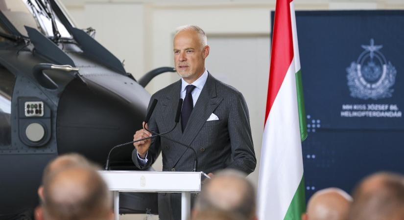 Szalay-Bobrovniczky Kristóf: teljessé vált a Magyar Honvédség közepes kategóriájú, többfeladatú helikopterflottája